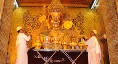 Mahamuni Pagoda Festival